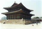 two-storey-pagoda.jpg (173696 bytes)