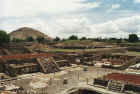 Teotihuacan1.jpg (155032 bytes)